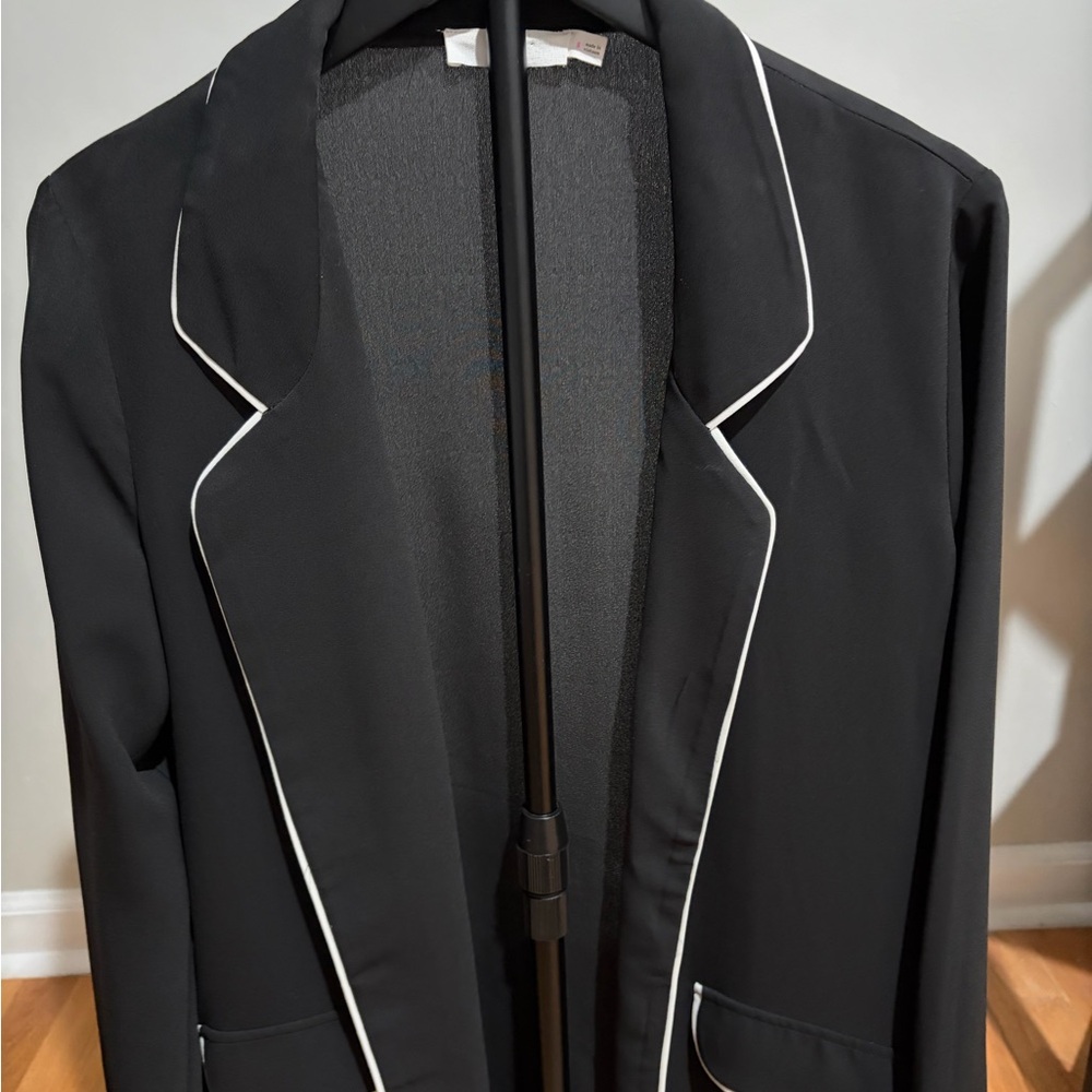 Lush Elegant Black Shirt